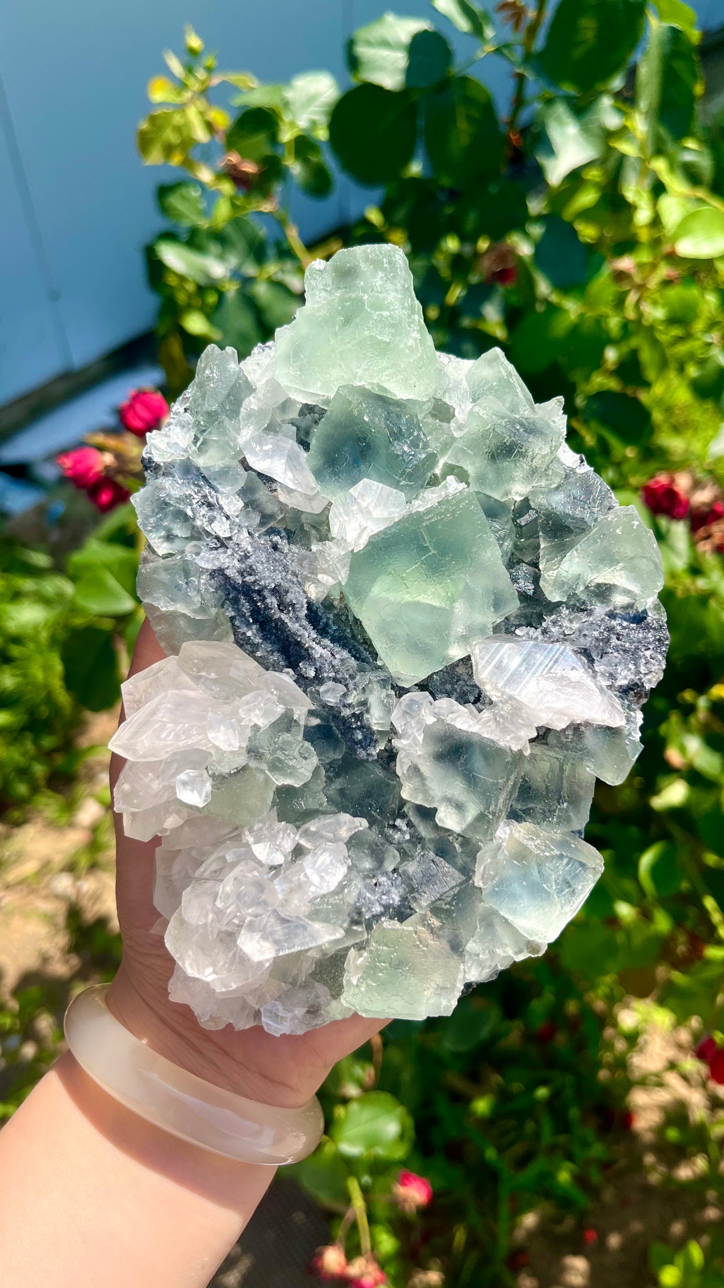 - 0.9KG Natural Green Fluorite Cluster Mineral Specimen