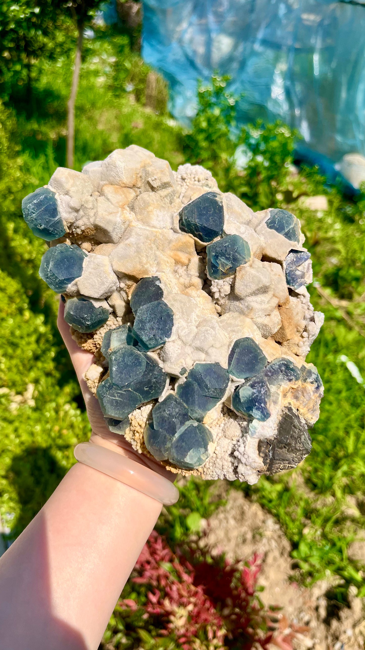 2.7KG Natural Inner Mongolia Crystal & Fluorite Symbiotic Specimen