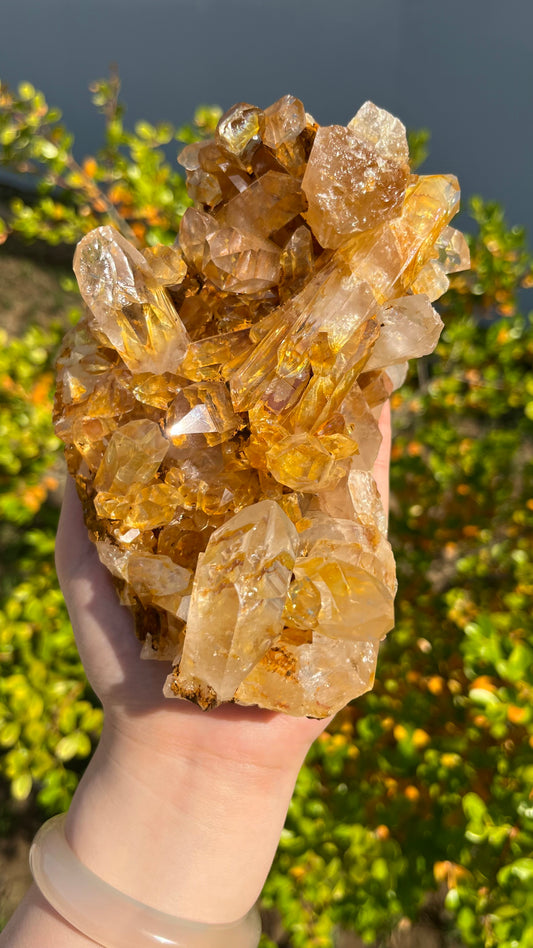 0.8KG Ice Transparent Citrine Cluster Natural Raw Crystal Specimen