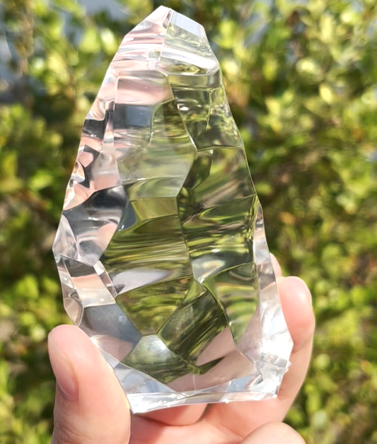 Natural Pure Clear Quartz 0.5kg High Clarity Raw Mineral Specimen
