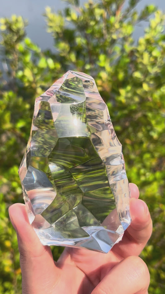 Natural Pure Clear Quartz 0.5kg High Clarity Raw Mineral Specimen